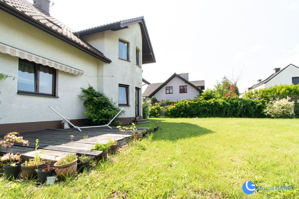 dom wolnostojący, 5 pokoi Kraków Dębniki, ul. por. Emira. Zdjęcie 2