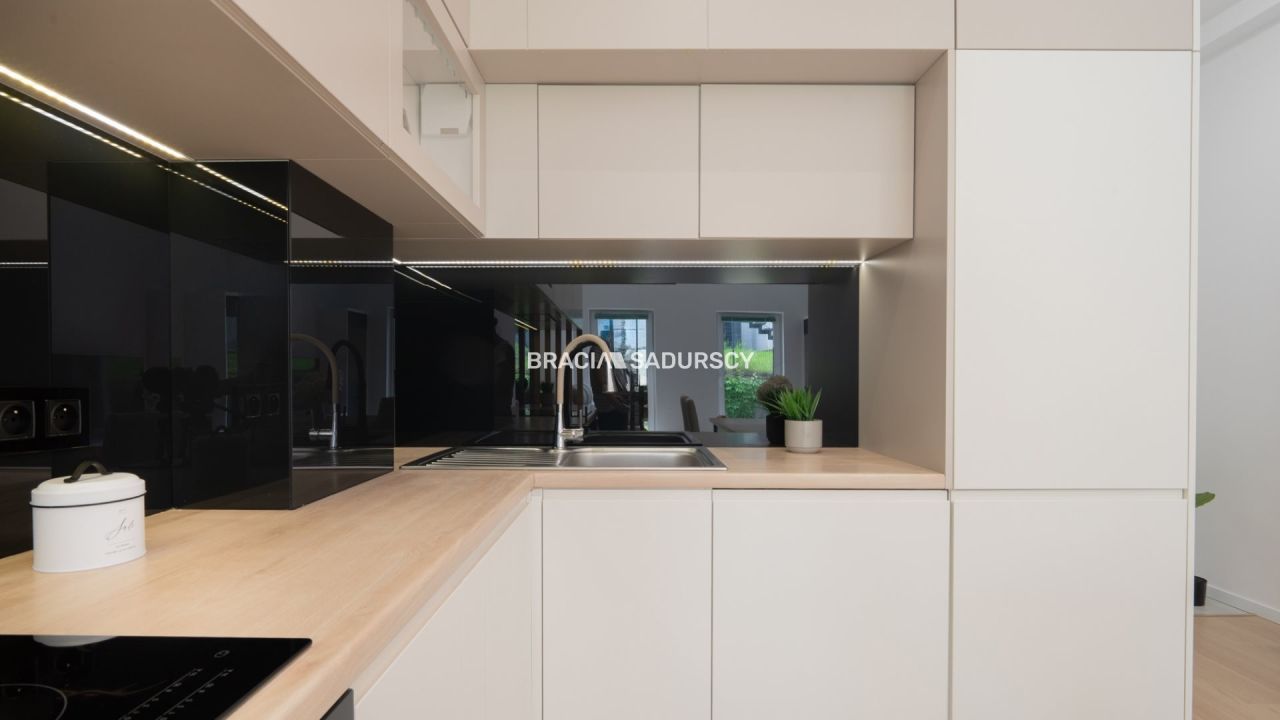 Mieszkanie 3-pokojowe Kraków Skotniki, ul. Antoniego Dobrowolskiego. Zdjęcie 17