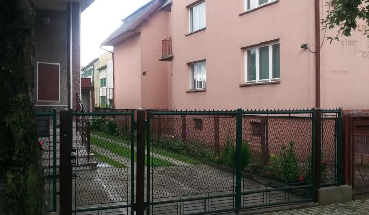 dom wolnostojący, 8 pokoi Nowy Sącz Zawadka, ul. Mikołaja Reja