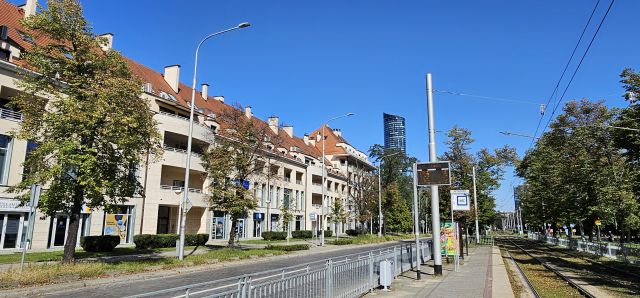 Mieszkanie 3-pokojowe Wrocław Krzyki, ul. Powstańców Śląskich. Zdjęcie 1