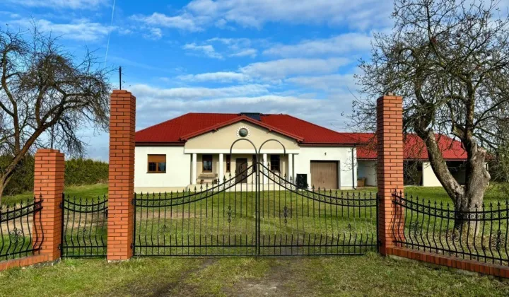 dom wolnostojący Wypychów