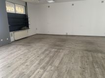 Lokal Wołów, ul. Marszałka Józefa Piłsudskiego. Zdjęcie 3