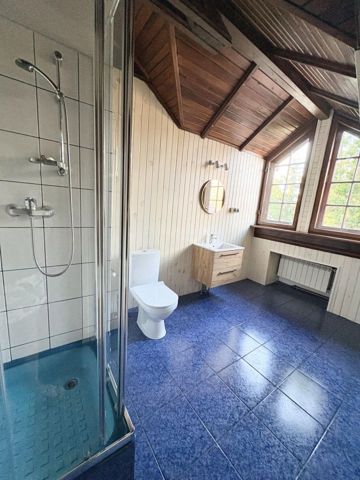 dworek, 11 pokoi Milanówek, ul. Kwiatowa. Zdjęcie 14