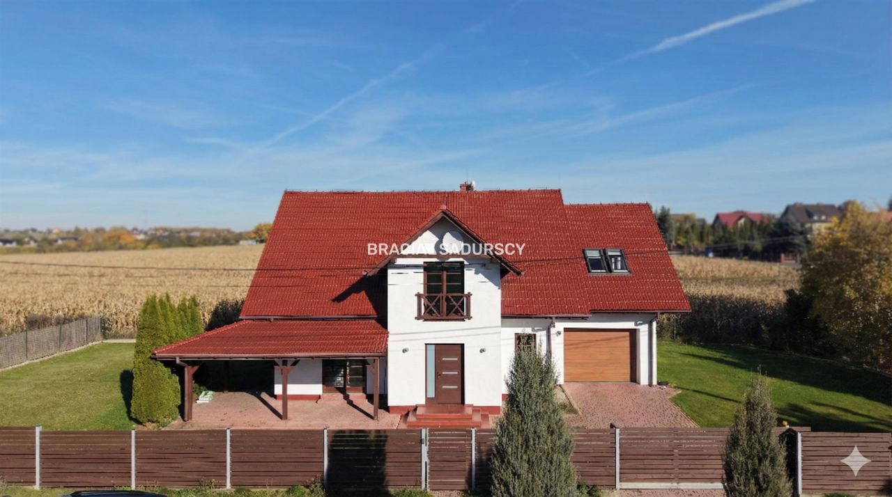 dom wolnostojący, 5 pokoi Cianowice, ul. Stawowa