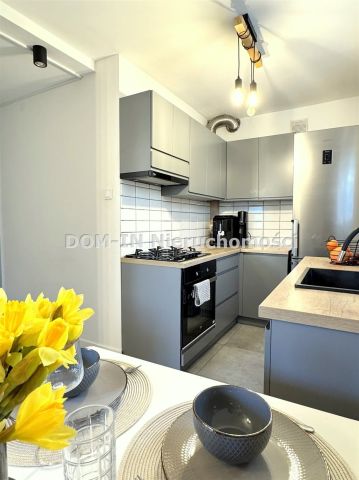 Mieszkanie 3-pokojowe Jastrzębie-Zdrój Zdrój, ul. Władysława Broniewskiego. Zdjęcie 4