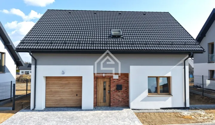 dom wolnostojący, 5 pokoi Dąbrowa