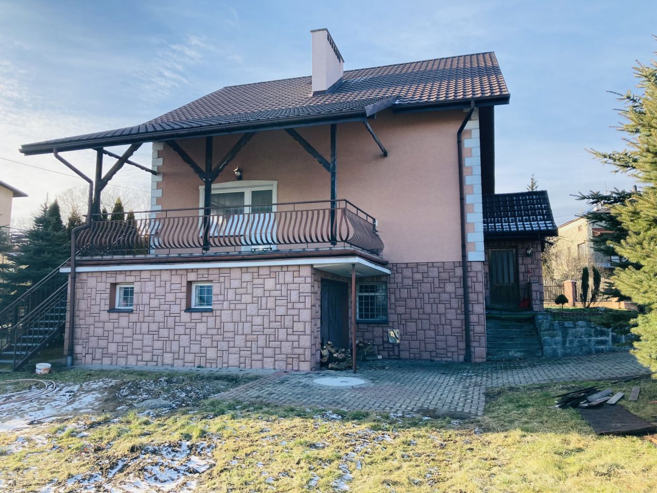 dom wolnostojący, 10 pokoi Korczyna Rynek, ul. Rynek. Zdjęcie 3