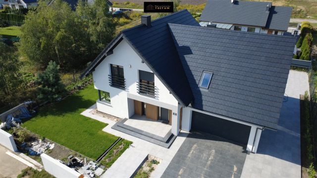 dom wolnostojący, 5 pokoi Wągrowiec, ul. Juliana Tuwima. Zdjęcie 2