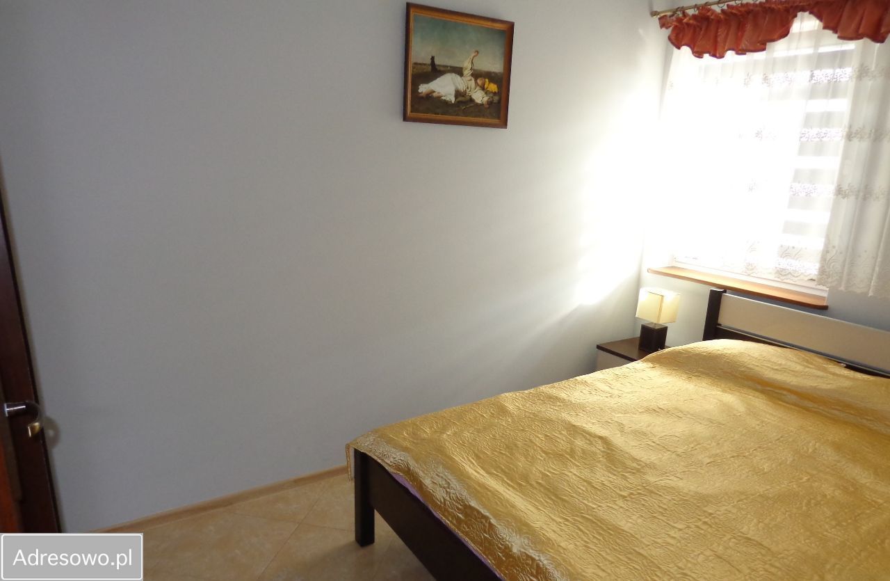 bliźniak, 8 pokoi Łazy. Zdjęcie 12