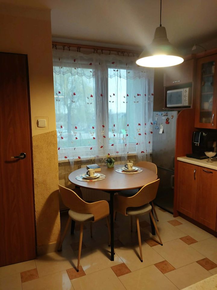 Mieszkanie 3-pokojowe Ogrodzona, ul. Centralna. Zdjęcie 4