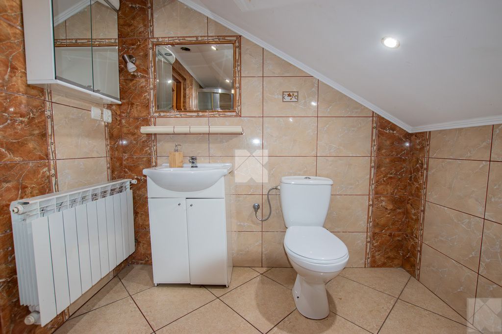 dom wolnostojący, 5 pokoi Skolin. Zdjęcie 13