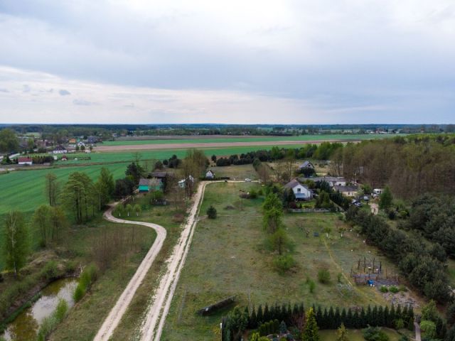 dom wolnostojący, 2 pokoje Złotniki. Zdjęcie 9