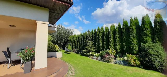 dom wolnostojący, 5 pokoi Brwinów. Zdjęcie 6