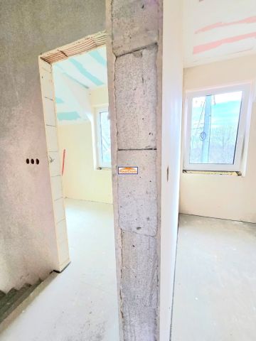 Mieszkanie 4-pokojowe Chrosna. Zdjęcie 6