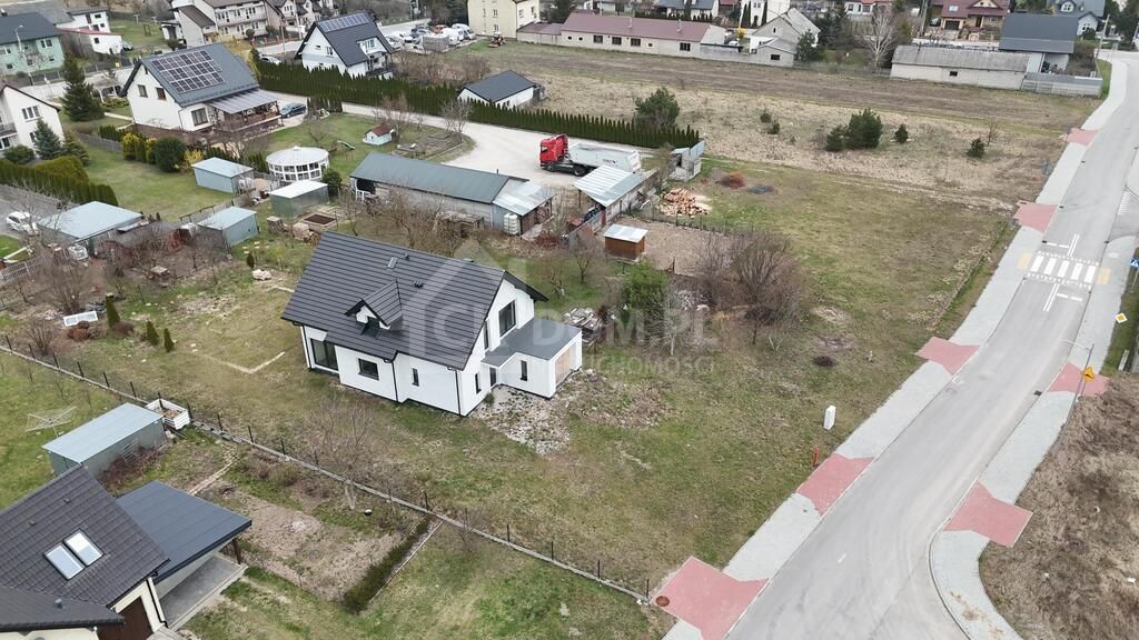 dom wolnostojący, 4 pokoje Kowala. Zdjęcie 2