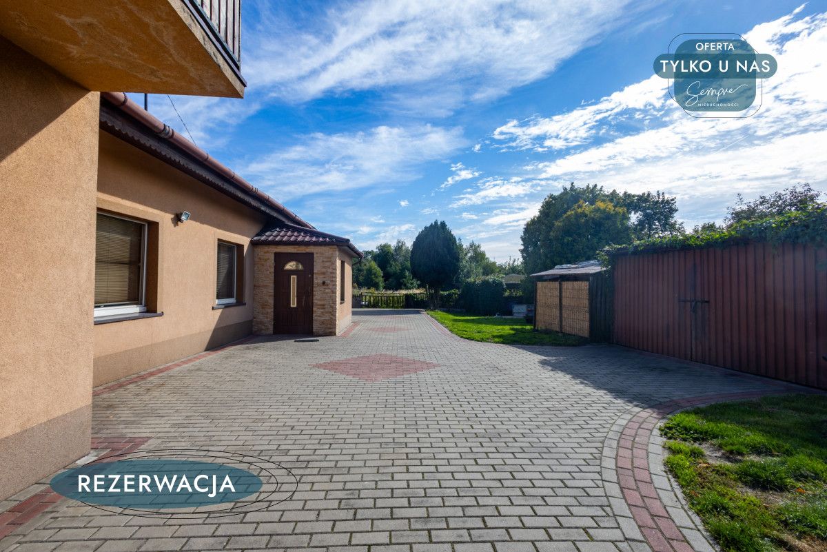 dom wolnostojący, 5 pokoi Lututów, ul. Złoczewska. Zdjęcie 2