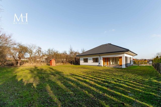 dom wolnostojący, 4 pokoje Zgierz. Zdjęcie 10