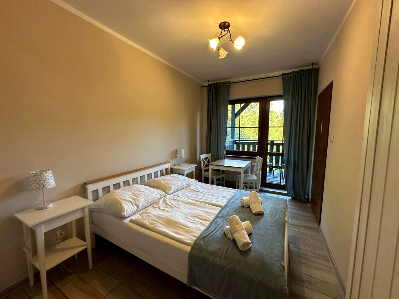 dom wolnostojący, 13 pokoi Szklarska Poręba, ul. 1 Maja. Zdjęcie 8