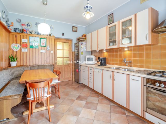 dom wolnostojący, 6 pokoi Zakopane Krzeptówki. Zdjęcie 28