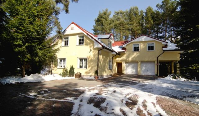 dom wolnostojący, 8 pokoi Zielona Góra Drzonków, ul. Drzonków-Kąpielowa. Zdjęcie 1