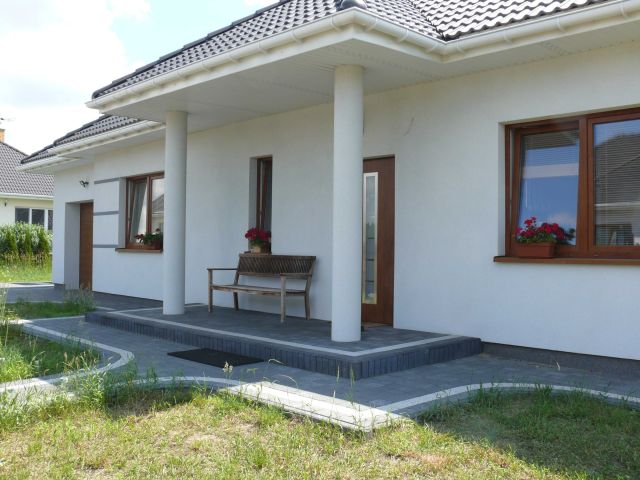 dom wolnostojący, 4 pokoje Olszewnica Stara, ul. Rodzinna. Zdjęcie 1