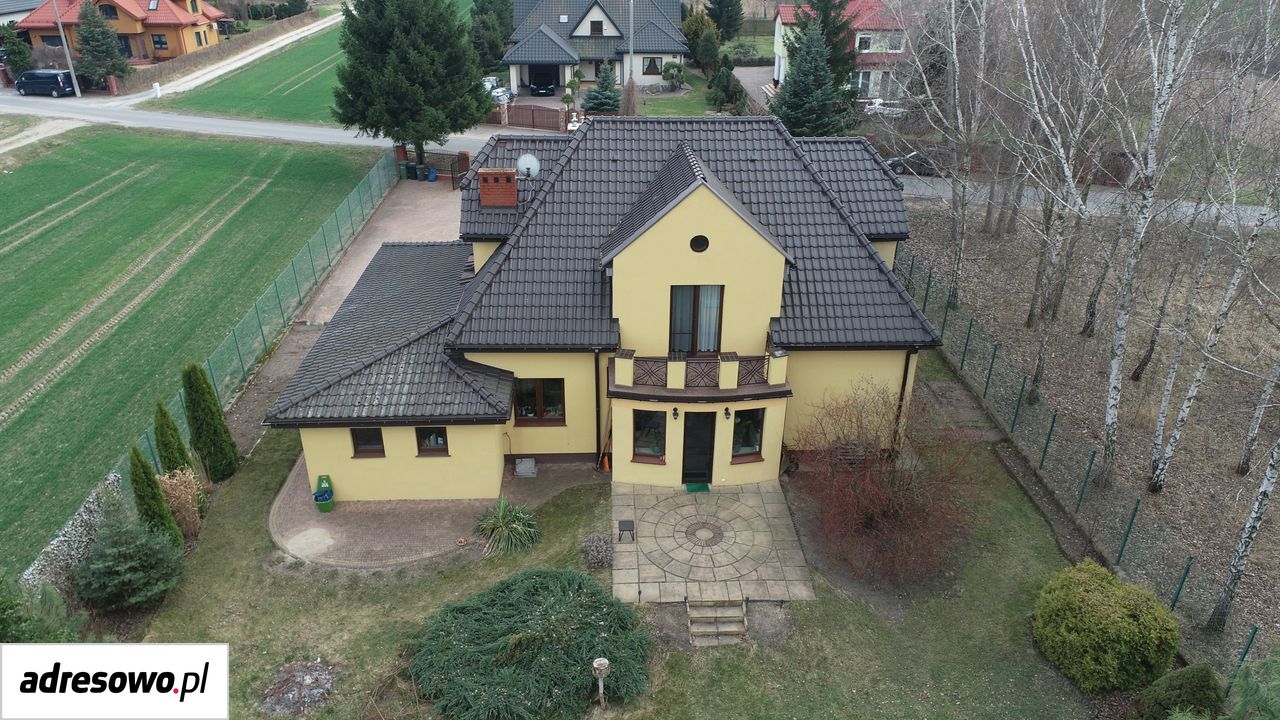 dom wolnostojący, 4 pokoje Rakowiska, ul. Jabłoniowa. Zdjęcie 3