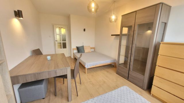 Mieszkanie 3-pokojowe Wrocław Różanka, ul. Chorwacka. Zdjęcie 1