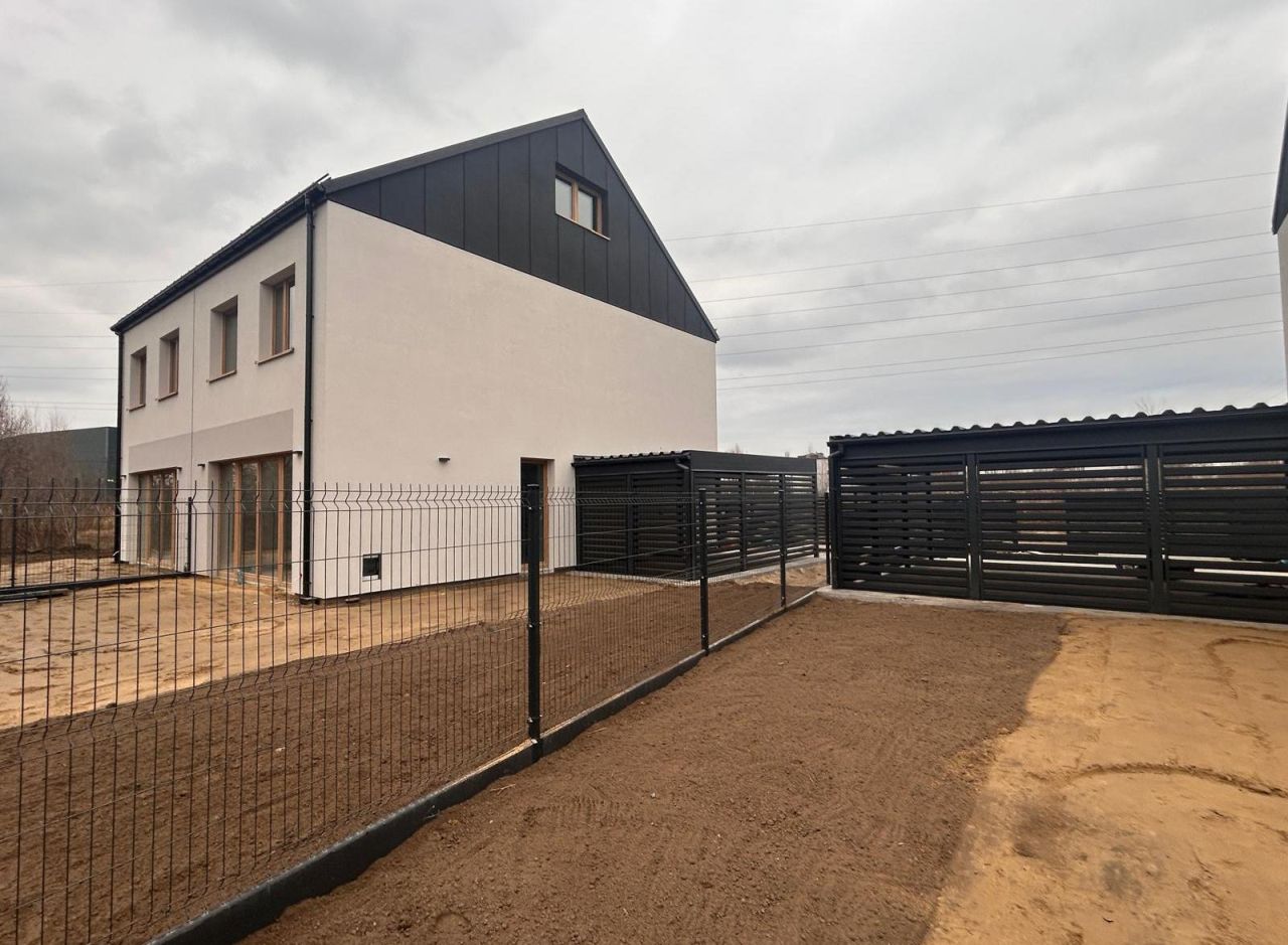 dom letniskowy, 2 pokoje Mościska. Zdjęcie 5