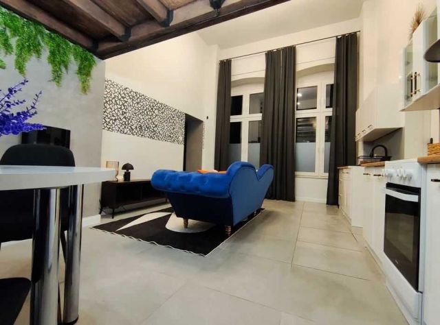 Mieszkanie 2-pokojowe Bytom Śródmieście, ul. Dworcowa. Zdjęcie 1