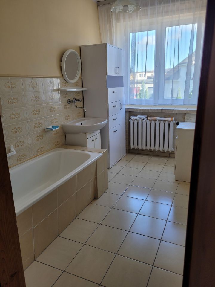 bliźniak, 7 pokoi Rumia Centrum, ul. Chodkiewicza. Zdjęcie 7