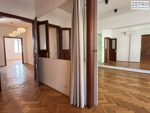 Lokal Kraków Zwierzyniec. Zdjęcie 3