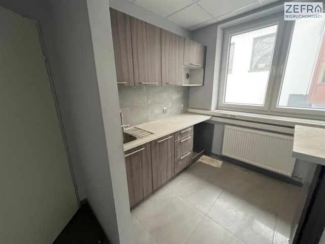 Biuro Kraków Prądnik Biały, ul. Henryka Pachońskiego. Zdjęcie 11