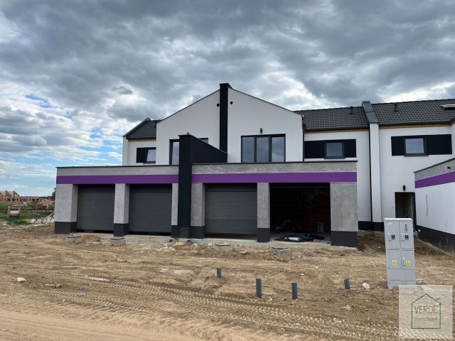 Mieszkanie 3-pokojowe Szczytniki. Zdjęcie 1