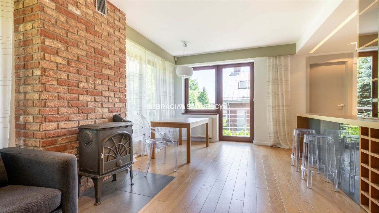 Mieszkanie 4-pokojowe Brzyczyna. Zdjęcie 20