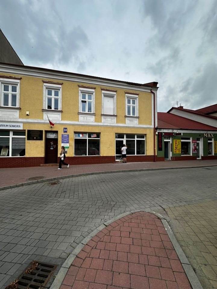 Lokal Tarnobrzeg, pl. Bartosza Głowackiego. Zdjęcie 1
