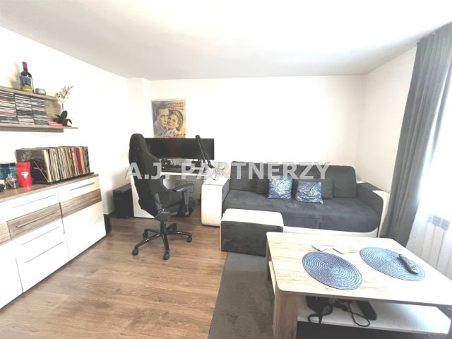 bliźniak, 4 pokoje Kraków. Zdjęcie 4