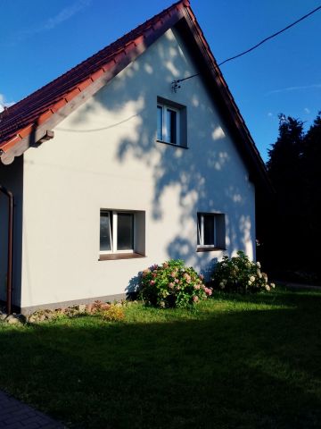 dom wolnostojący, 11 pokoi Oborniki Śląskie Centrum, ul. Marii Skłodowskiej-Curie. Zdjęcie 1