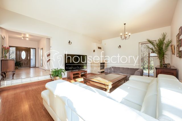 dom wolnostojący, 5 pokoi Łódź Radogoszcz, ul. Cyprysowa. Zdjęcie 4