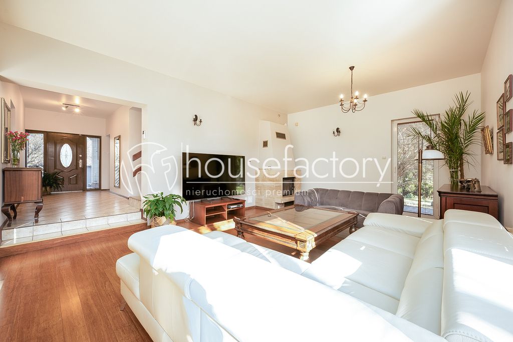 dom wolnostojący, 5 pokoi Łódź Radogoszcz, ul. Cyprysowa. Zdjęcie 4