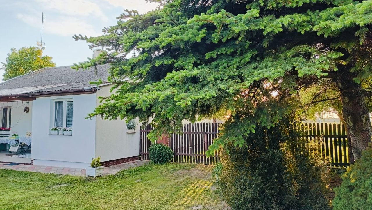 dom wolnostojący, 2 pokoje Kozice. Zdjęcie 1