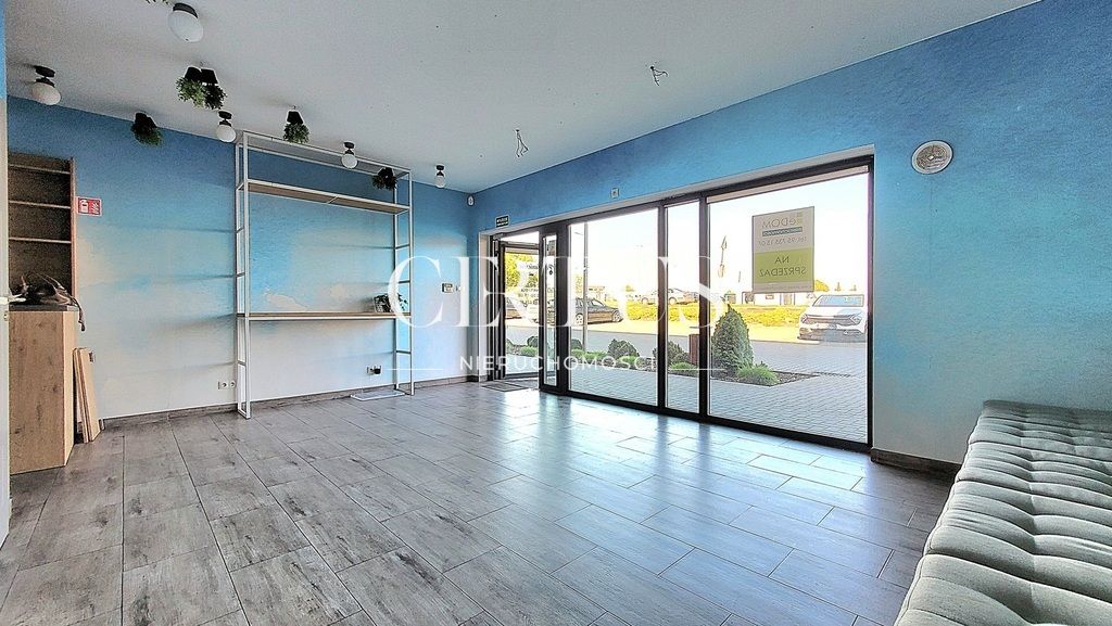 Nieruchomość komercyjna Wawrów