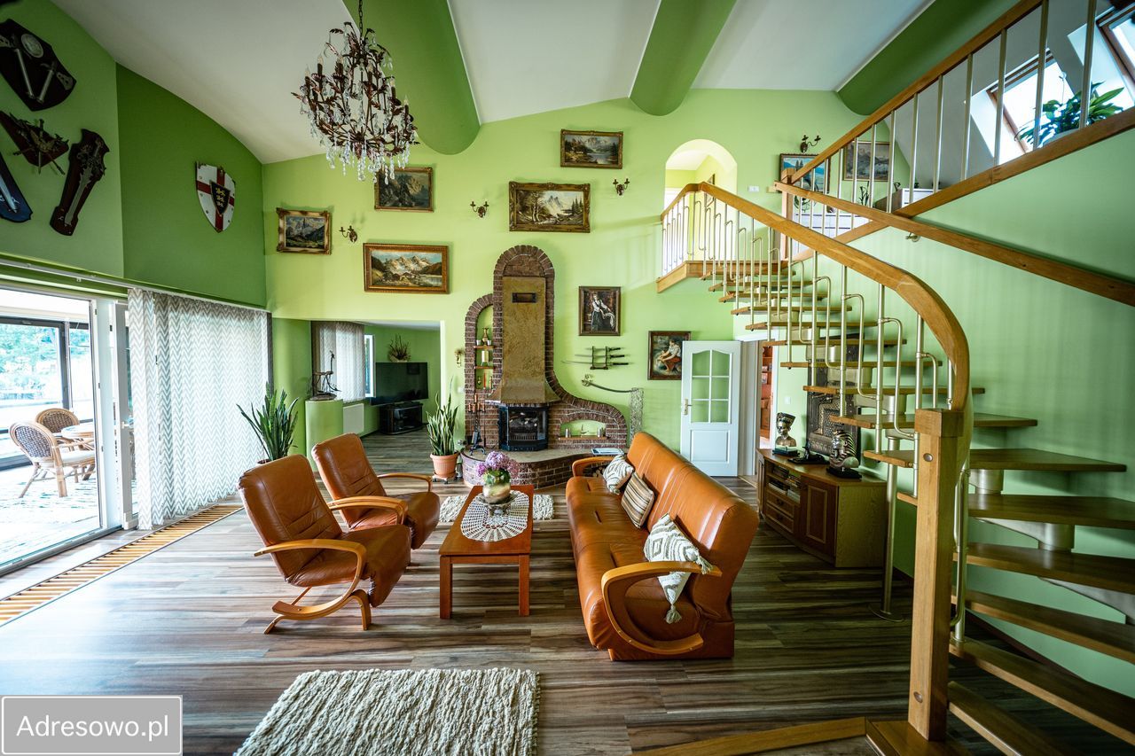 dom wolnostojący, 8 pokoi Turawa