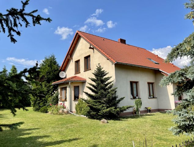 dom wolnostojący, 5 pokoi Ciepielowice, ul. Polna. Zdjęcie 1