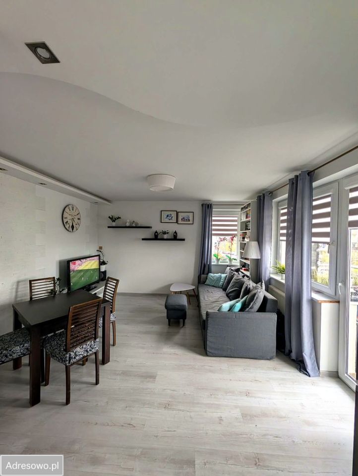 Mieszkanie 3-pokojowe Gdańsk Jasień, ul. Sympatyczna. Zdjęcie 1