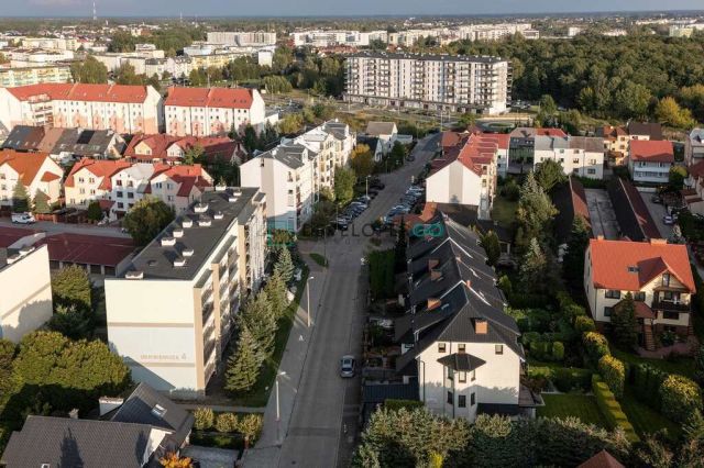 dom szeregowy, 7 pokoi Ostrołęka, ul. Marii Korzeniowskiej. Zdjęcie 14