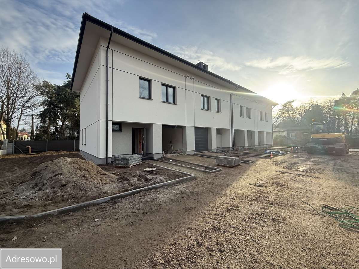 dom szeregowy, 6 pokoi Marki, ul. Jutrzenki. Zdjęcie 4