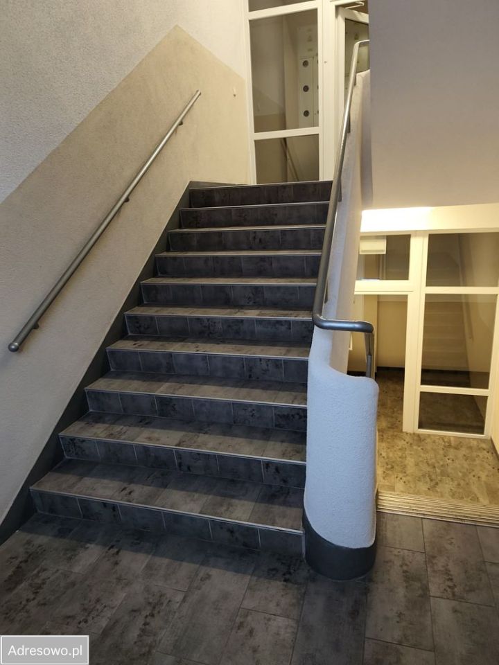 Mieszkanie 3-pokojowe Nysa, ul. Otmuchowska. Zdjęcie 2