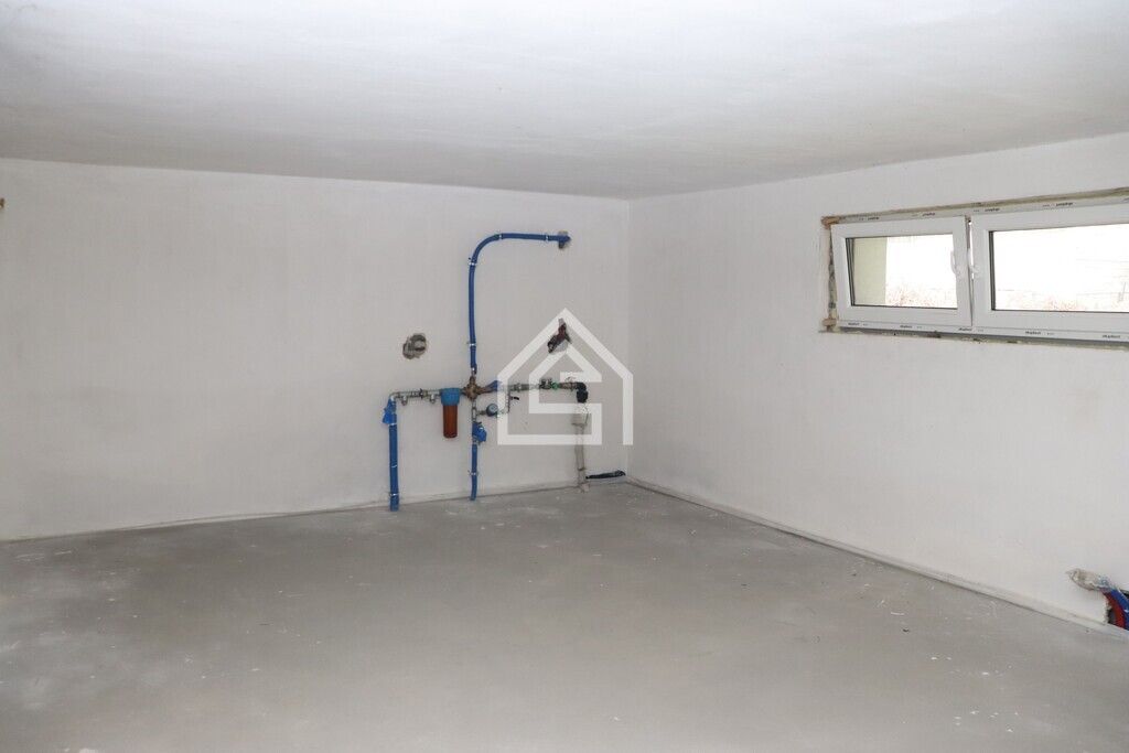 dom wolnostojący, 5 pokoi Kłaj. Zdjęcie 19