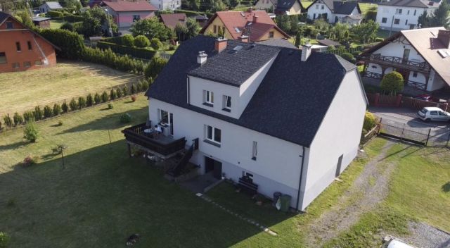 dom wolnostojący, 10 pokoi Meszna Kuflowizna, ul. Jaworowa. Zdjęcie 1