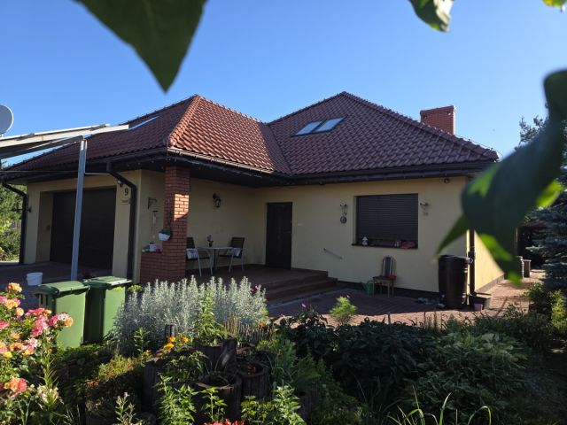 dom wolnostojący, 6 pokoi Stalowa Wola, ul. Czesława Niemena. Zdjęcie 19